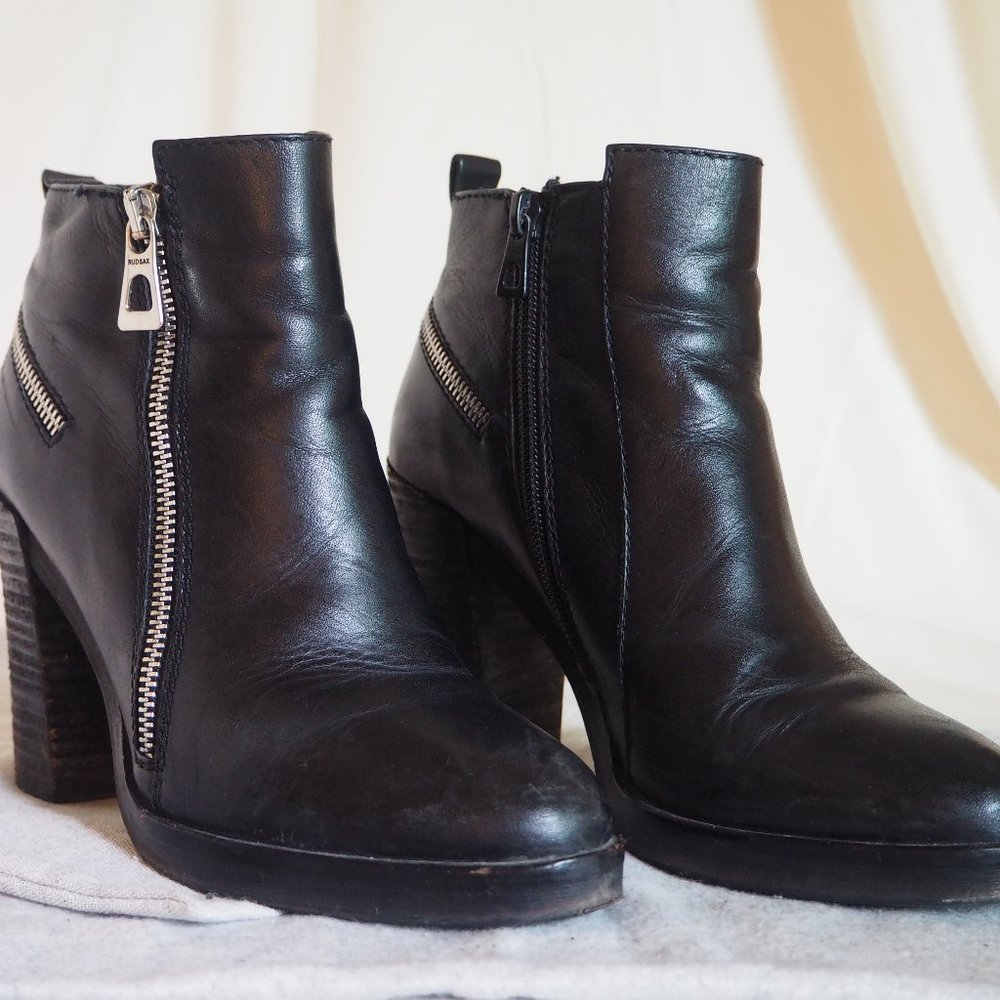 RUDSAK Black Leather Ankle Heel Boot